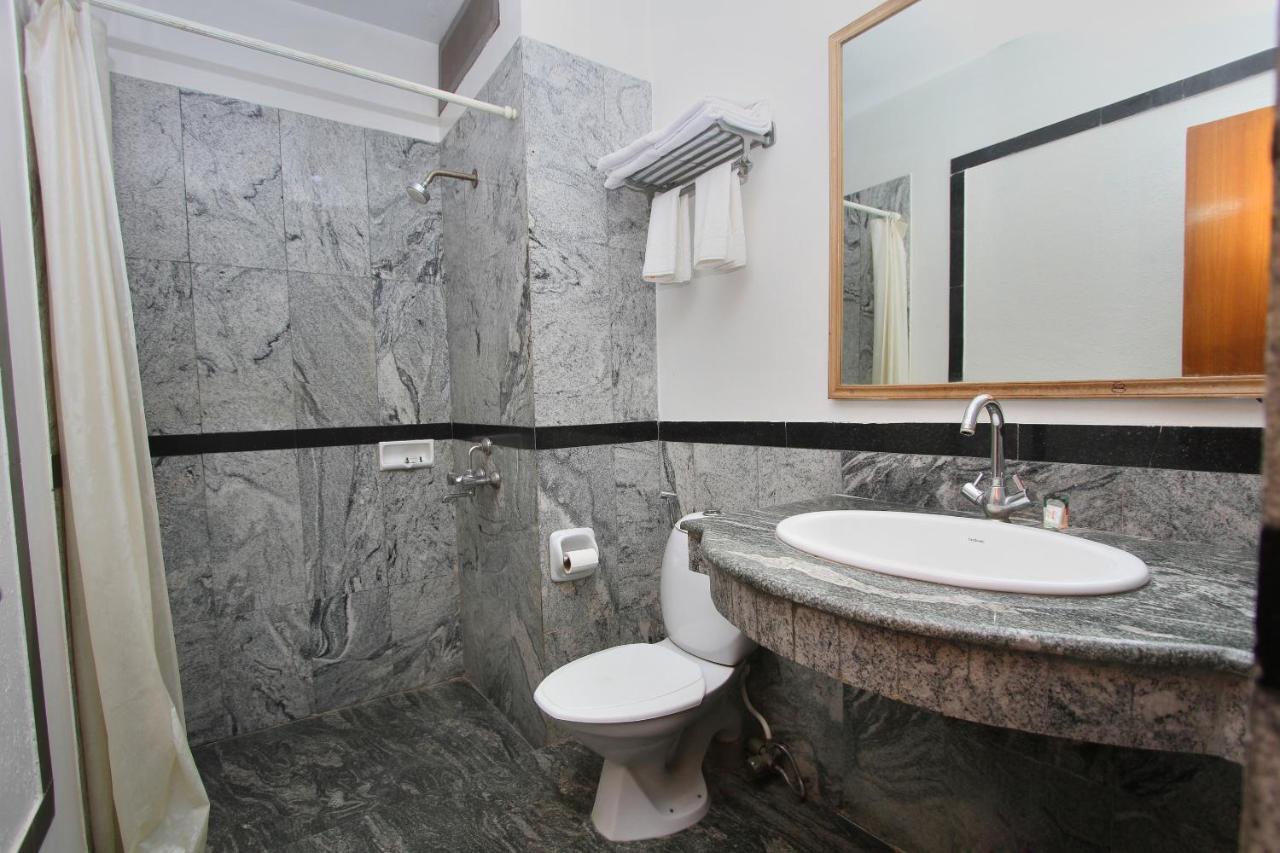 Oyo 5345 Hotel Sai Rennaissance Bangalore Bagian luar foto